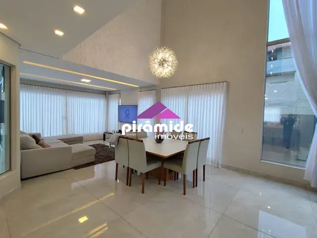 Casa com 252m² 3 quartos e 5 banheiros, à venda, no bairro Condomínio Residencial Mantiqueira em São José dos Campos