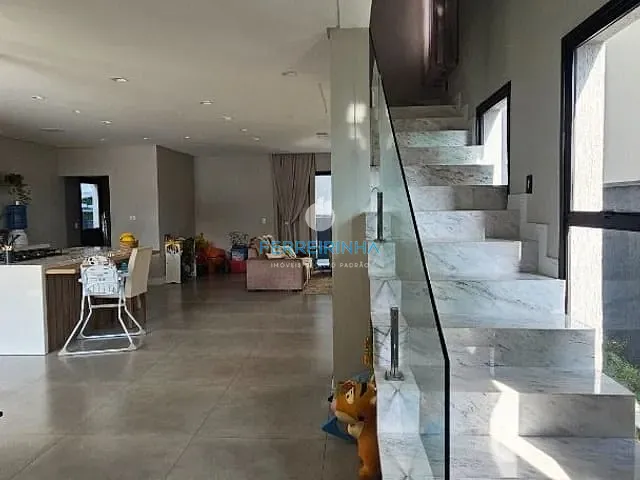 Casa com 256m² 3 quartos e 3 banheiros, à venda, no bairro Urbanova em São José dos Campos