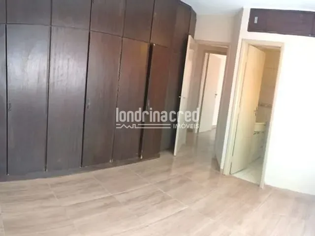 Casa com 318m² 3 quartos e 2 banheiros, à venda, no bairro Hedy em Londrina