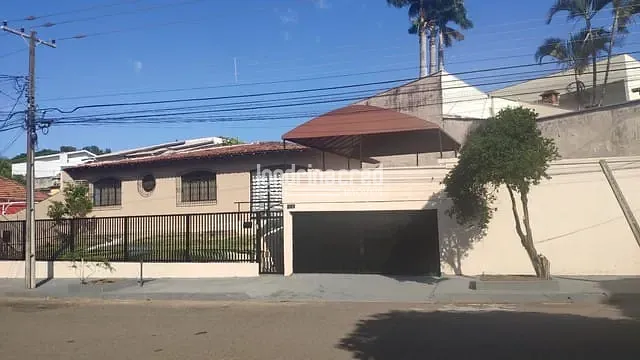 Casa, 3 quartos, 180 m² - Foto 1