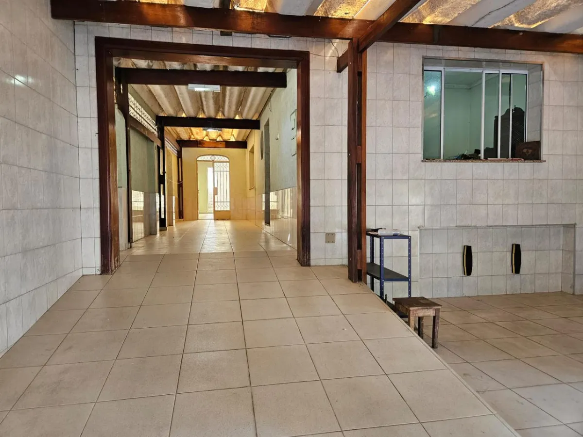 Casa para venda em Água Branca com 3 quartos, sendo 2 suítes, 228m²