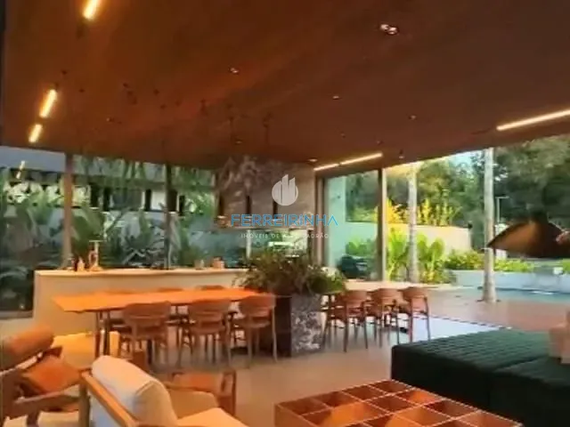 Casa com 12000m² 4 quartos e 6 banheiros, à venda, no bairro Condomínio Chácara Serimbura em São José dos Campos