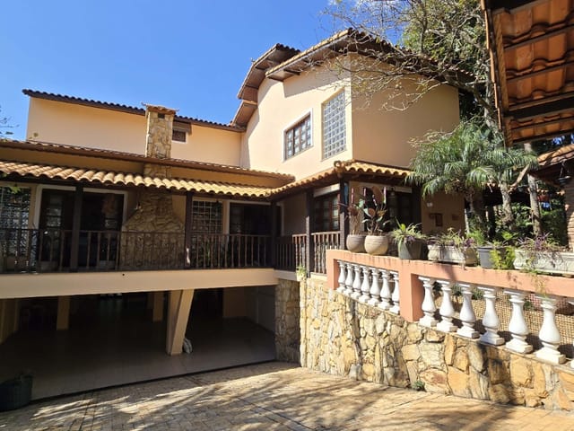 Foto do Casa - Casa tipo para venda em Barreiro com 5 quartos, sendo 3 suítes, 465m² | Lares e Andares Imóveis