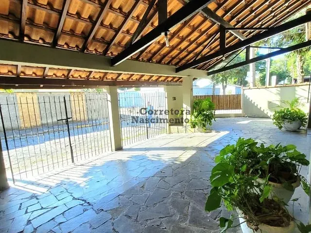 Casa com 195m² 2 quartos e 2 banheiros, à venda, no bairro Jardim Siesta em Jacareí