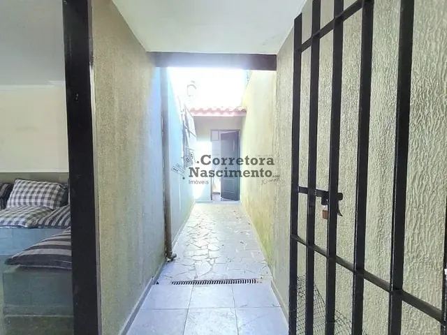 Casa com 195m² 2 quartos e 2 banheiros, à venda, no bairro Jardim Siesta em Jacareí