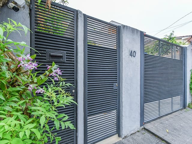 Foto do Casa - Casa para venda em Aclimação com 3 quartos, sendo 3 suítes , 400m² | Lares e Andares Imóveis