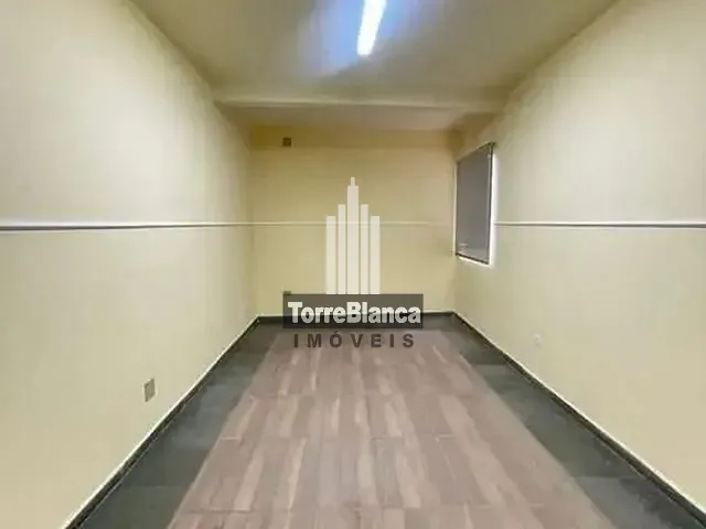 Casa com 150m², para alugar, no bairro Centro em Ponta Grossa