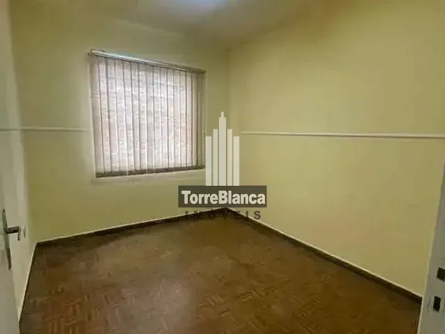 Casa com 150m², para alugar, no bairro Centro em Ponta Grossa