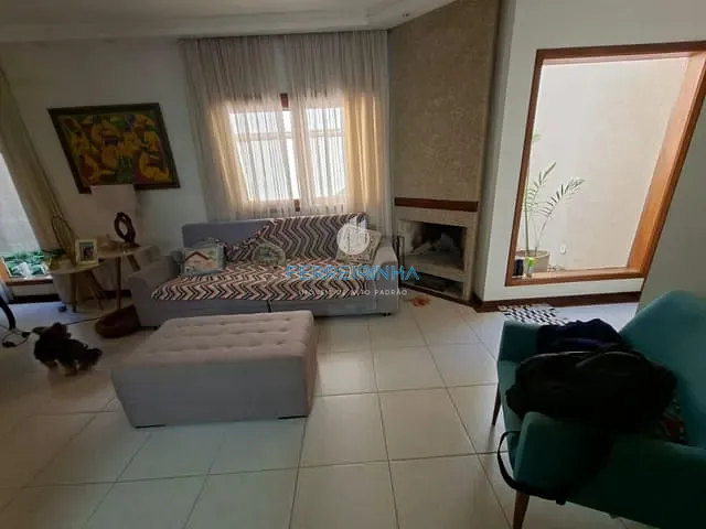 Casa com 310m² 3 quartos e 2 banheiros, à venda, no bairro Urbanova em São José dos Campos