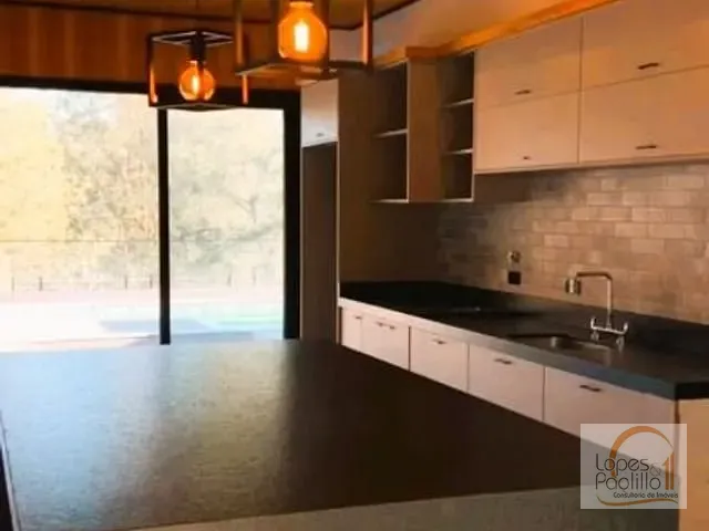 Casa com 2600m² 4 quartos e 4 banheiros, à venda, no bairro Condomínio Jardim das Palmeiras em Bragança Paulista