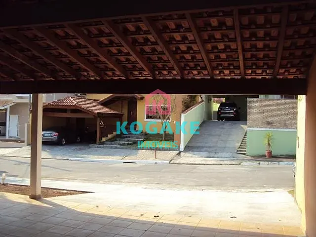 Casa com 340m² 3 quartos e 2 banheiros, à venda, no bairro Urbanova em São José dos Campos