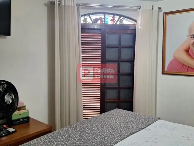 Sobrado 3 quartos e 2 banheiros, à venda, no bairro Vila Campo Grande em São Paulo