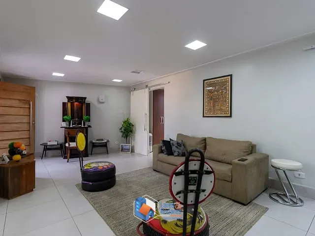 Casa com 220m² 3 quartos e 4 banheiros, à venda, no bairro Vila Monumento em São Paulo