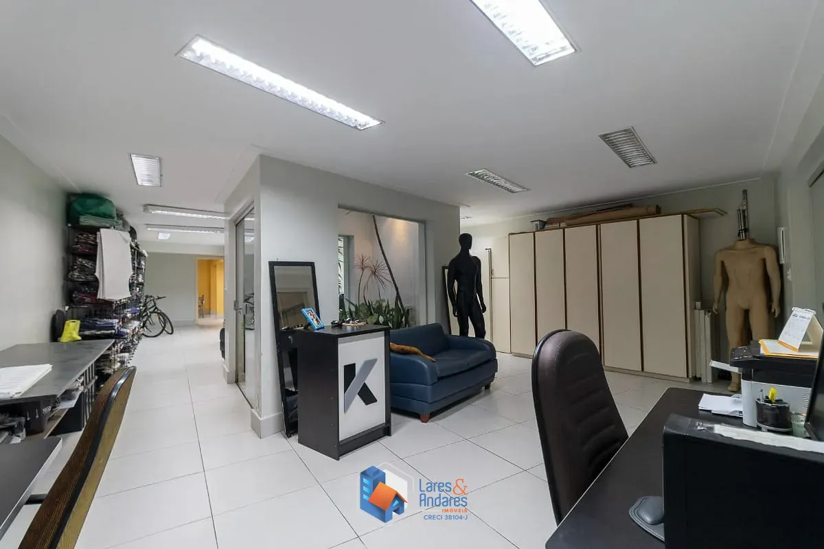 Casa, 3 quartos, 220 m² - Foto 37