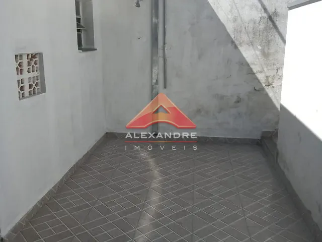 Casa com 250m² 1 quarto e 1 banheiro, para alugar, no bairro Jardim Ismênia em São José dos Campos