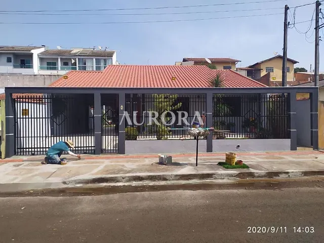 Casa com 200m² 3 quartos e 3 banheiros, à venda, no bairro Jardim Guararapes em Londrina