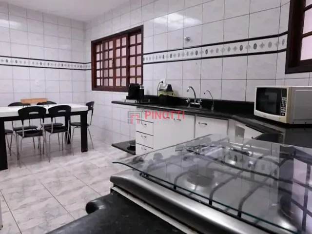 Casa 3 quartos e 5 banheiros, à venda, no bairro Nova Petrópolis em São Bernardo do Campo