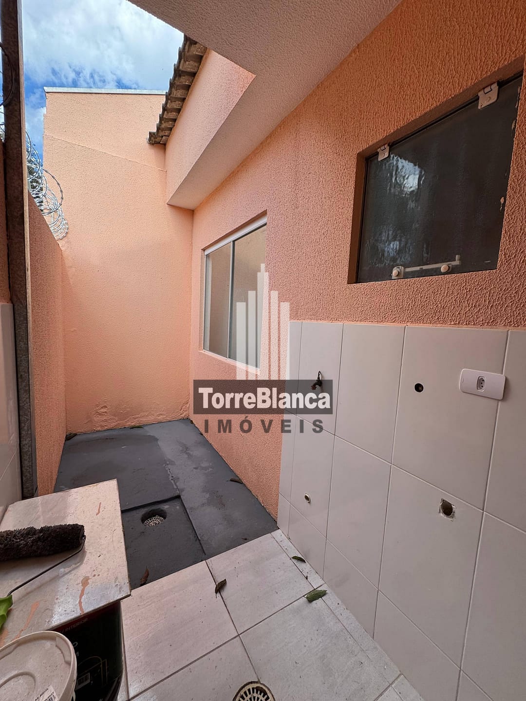 Casa à venda com 2 quartos, 45m² - Foto 8