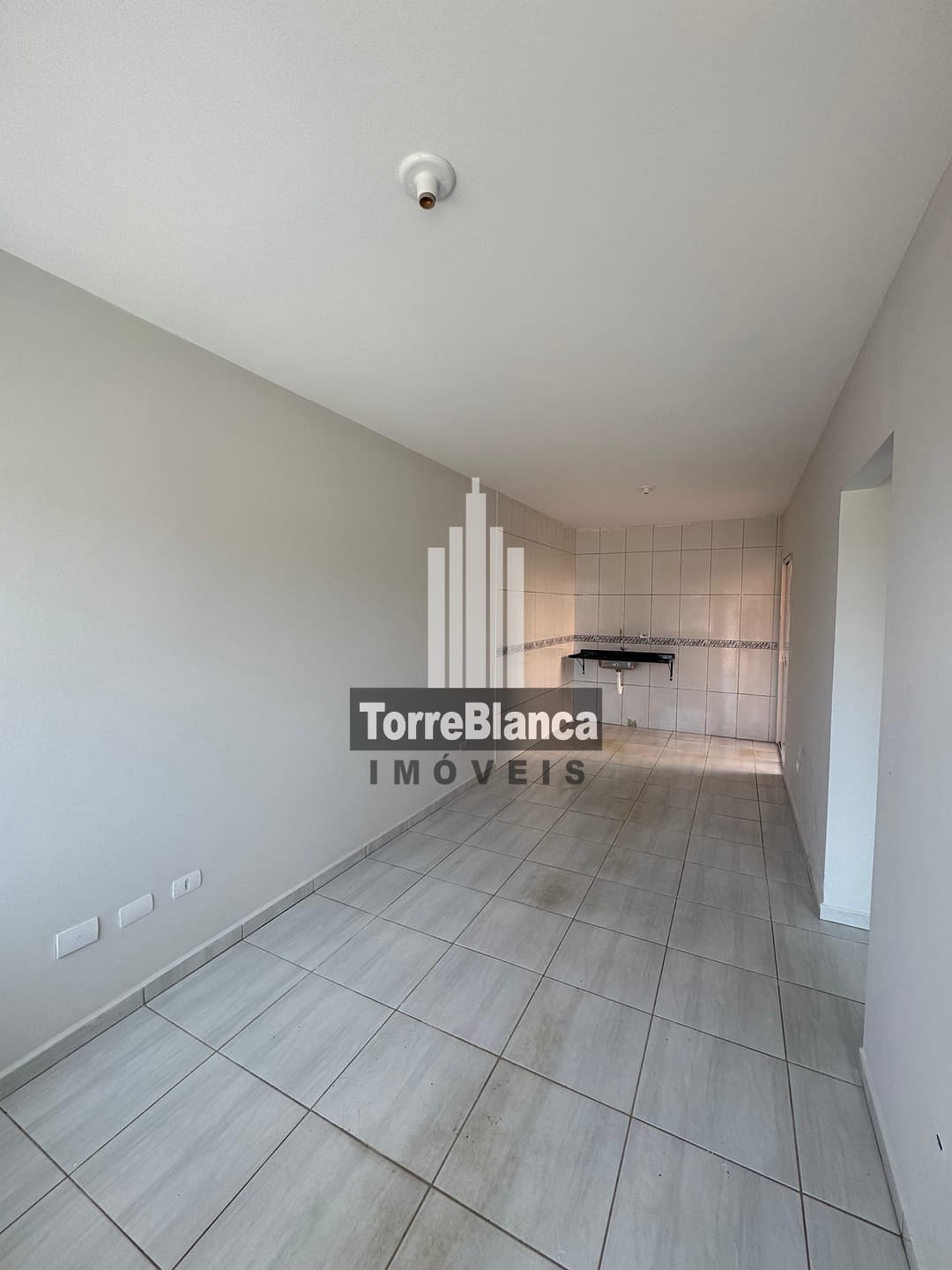Casa à venda com 2 quartos, 45m² - Foto 3