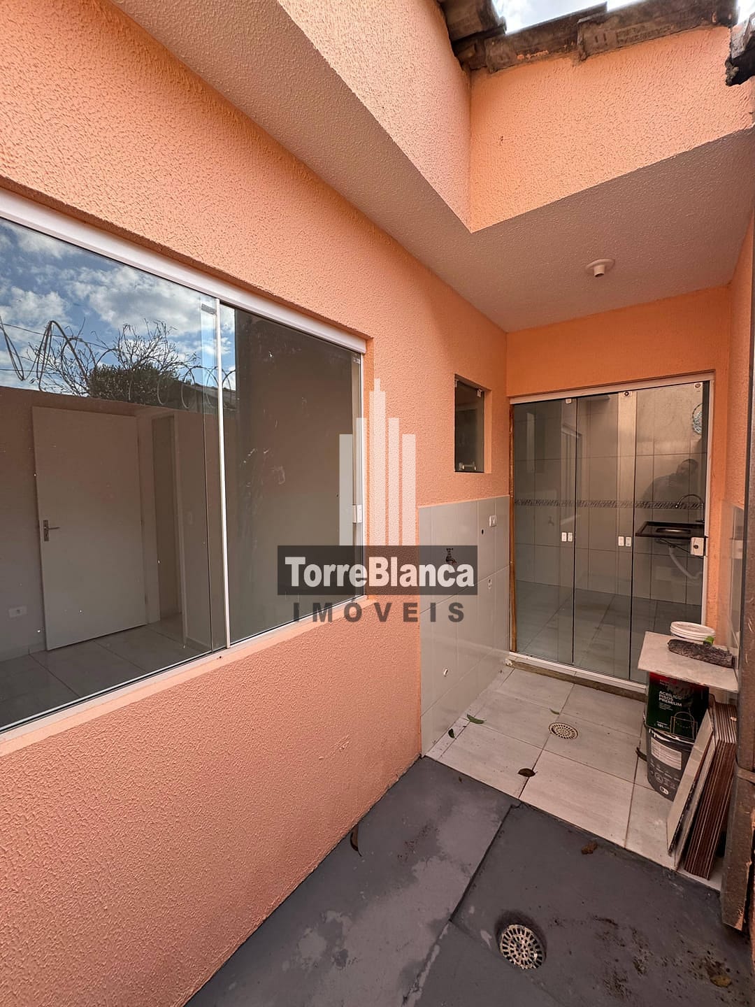 Casa à venda com 2 quartos, 45m² - Foto 9