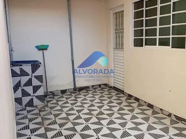 Casa com 10m² 2 quartos e 1 banheiro, à venda, no bairro Jardim Santo Onofre em São José Dos Campos