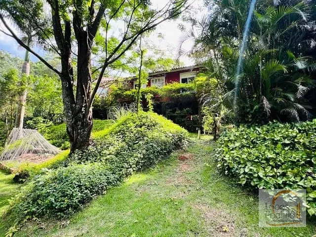 Casa com 669m² 1 quarto e 2 banheiros, à venda, no bairro Alpes de Atibaia em Atibaia