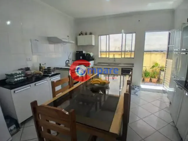 Casa 3 quartos e 3 banheiros, à venda, no bairro Jardim Aida em Guarulhos