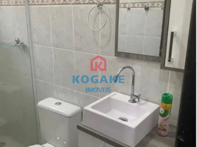 Casa 3 quartos e 2 banheiros, à venda, no bairro Jardim das Indústrias em São José dos Campos
