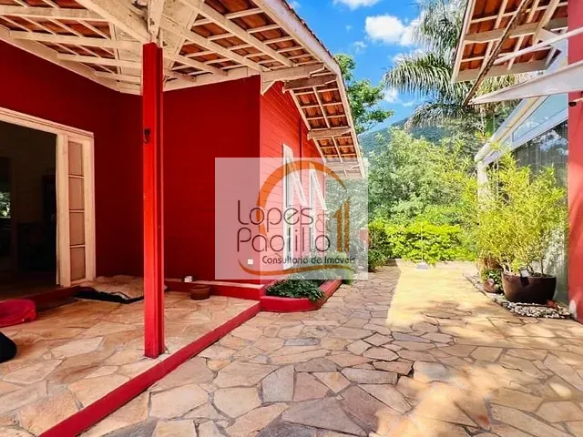 Casa com 662m² 2 quartos e 2 banheiros, à venda, no bairro Alpes de Atibaia em Atibaia