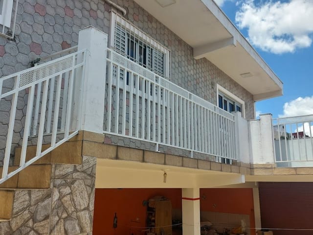 Casa com 280m² 2 quartos e 3 banheiros, à venda, no bairro Jardim D'Abril em Osasco