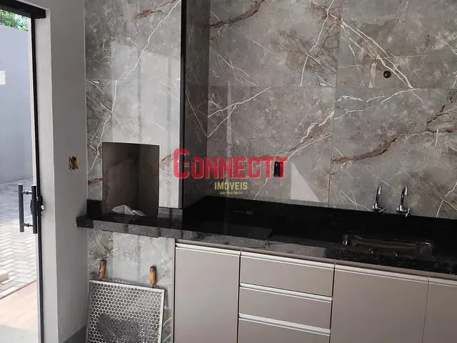 Casa com 250m² 3 quartos e 1 banheiro, à venda, no bairro Bonfim Paulista em Ribeirão Preto