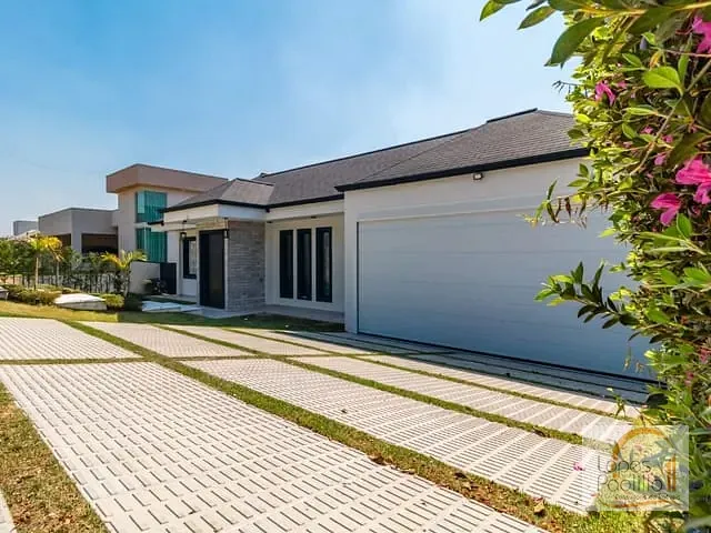 Casa com 1000m² 3 quartos e 5 banheiros, à venda, no bairro Fazenda Santana I em Atibaia