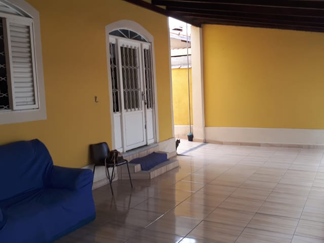 Casa com 250m² 3 quartos e 2 banheiros, à venda, no bairro Residencial Comercial Cidade Vista Alegre em Pindamonhangaba