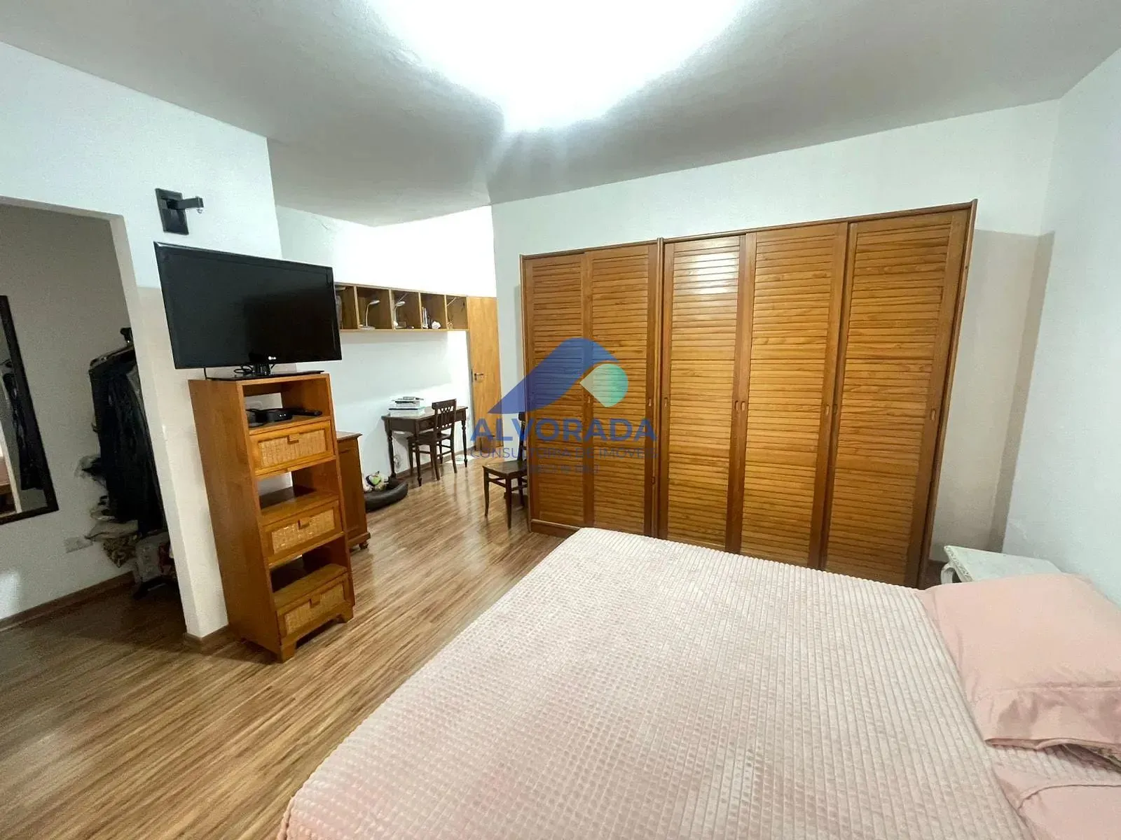 Casa, 3 quartos, 228 m² - Foto 10