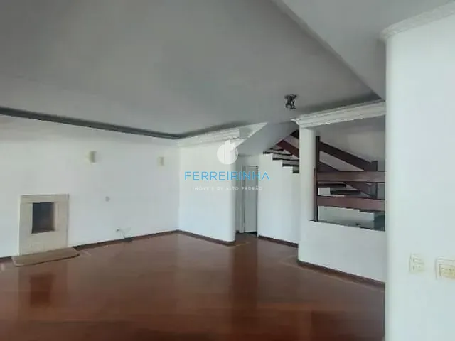 Casa com 480m² 4 quartos e 3 banheiros, à venda, no bairro Jardim Esplanada II em São José dos Campos
