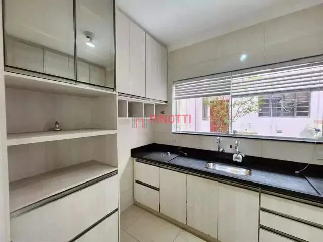 Casa 5 quartos e 3 banheiros, à venda, no bairro Paulicéia em São Bernardo do Campo