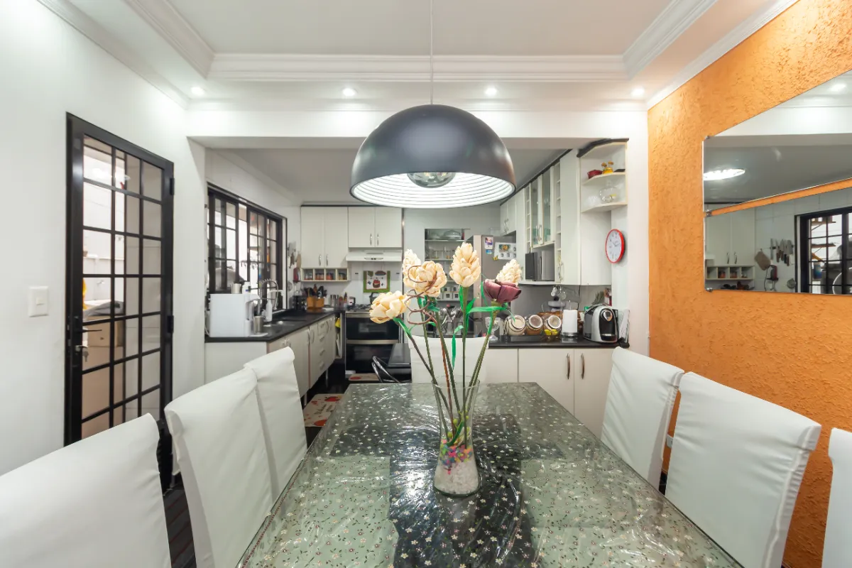 Casa para venda em Vila Pereira Barreto com 2 quartos, sendo 2 suítes, 126m²