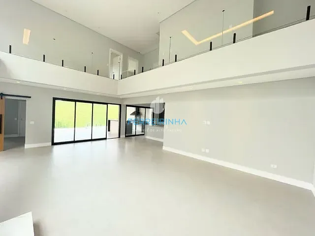 Casa com 480m² 5 quartos e 5 banheiros, à venda, no bairro Condomínio Residencial Alphaville II em São José dos Campos
