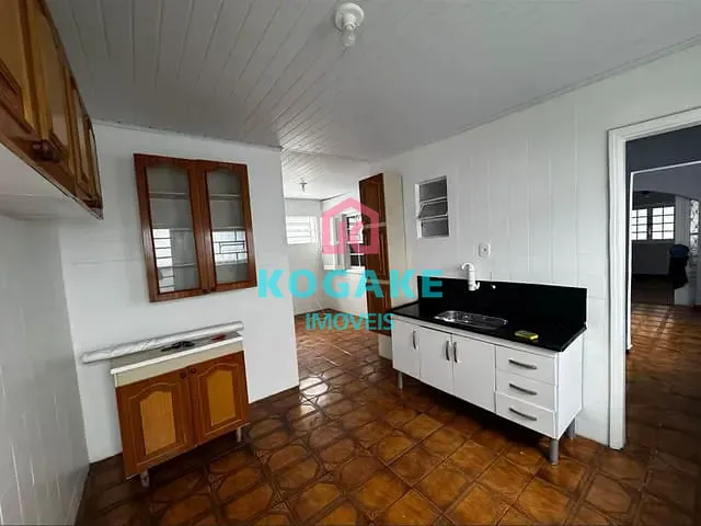 Casa com 200m² 2 quartos e 1 banheiro, para alugar, no bairro Jardim Fátima em São José dos Campos