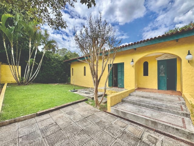 Casa com 1005m² 4 quartos e 4 banheiros, à venda, no bairro Palos Verdes em Carapicuíba