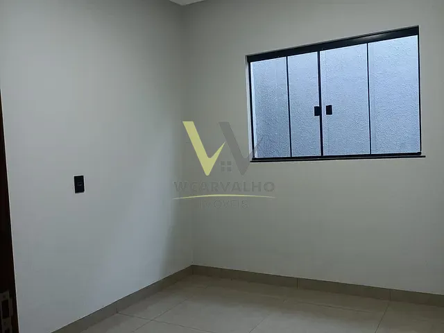 Casa com 150m² 3 quartos e 2 banheiros, à venda, no bairro Flor do Cerrado em Anápolis