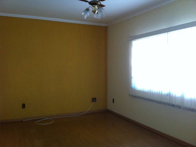 Casa com 300m² 3 quartos e 2 banheiros, à venda, no bairro Vila Rica em Pindamonhangaba