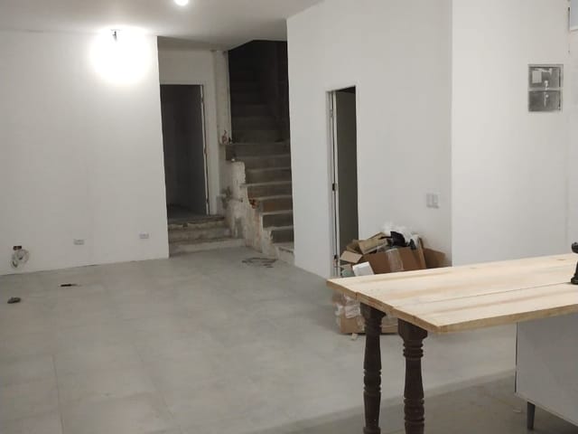 Casa com 160m² 3 quartos e 3 banheiros, para alugar, no bairro Jardim Sol Nascente em Jandira