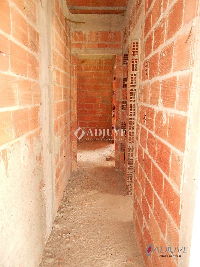 Casa à venda com 4 quartos, 200m² - Foto 8