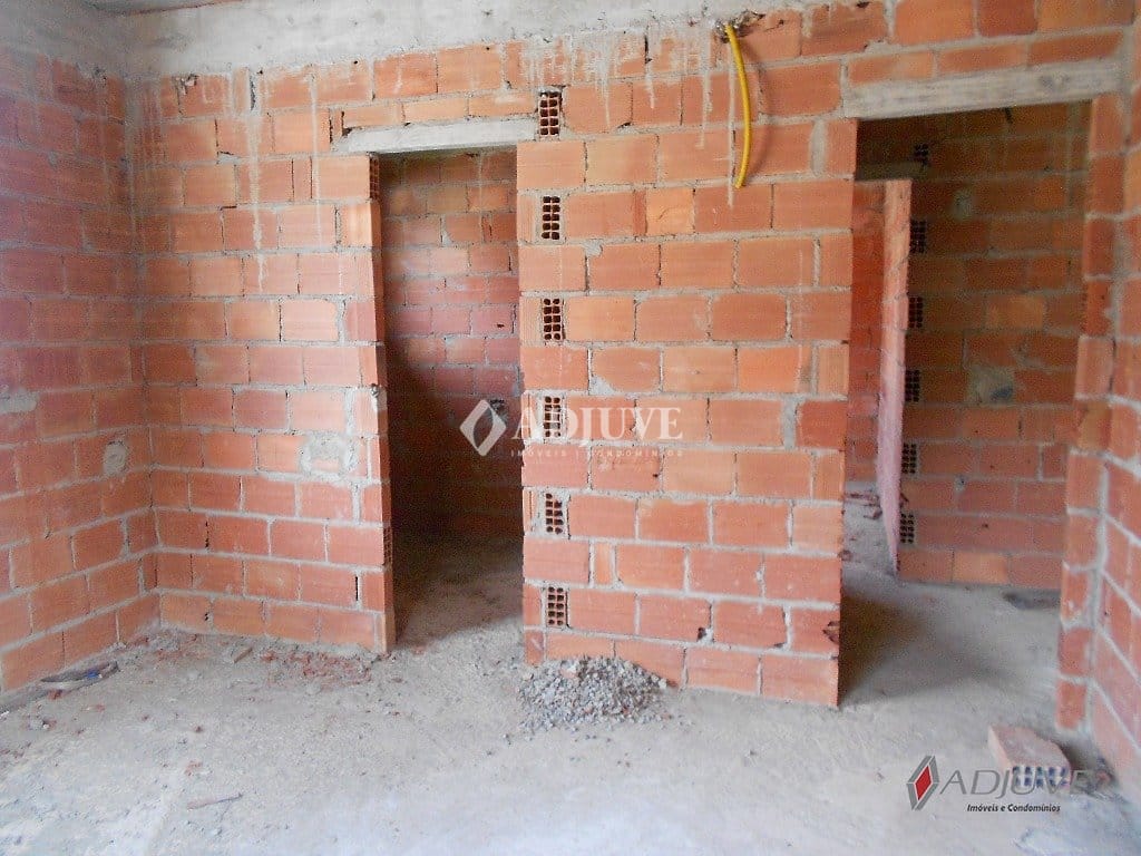 Casa à venda com 4 quartos, 200m² - Foto 15