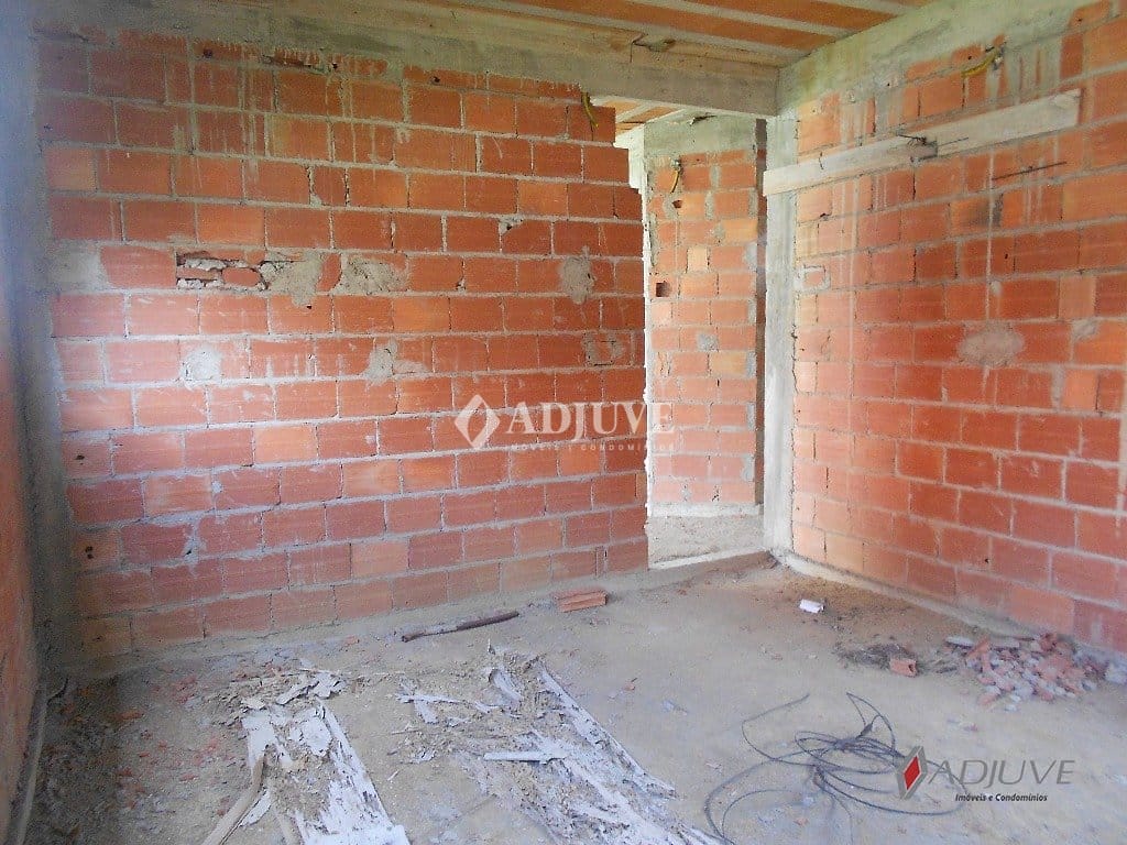 Casa à venda com 4 quartos, 200m² - Foto 30