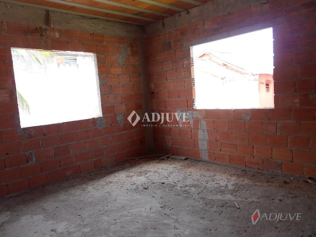 Casa à venda com 4 quartos, 200m² - Foto 14