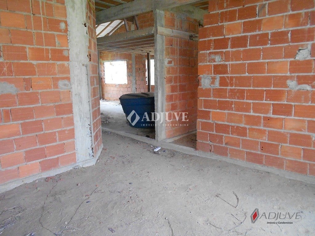 Casa à venda com 4 quartos, 200m² - Foto 26