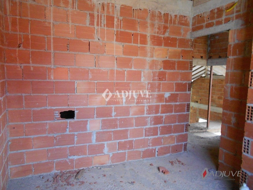 Casa à venda com 4 quartos, 200m² - Foto 20