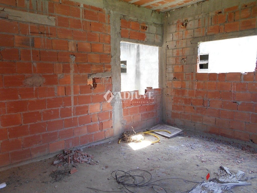 Casa à venda com 4 quartos, 200m² - Foto 31